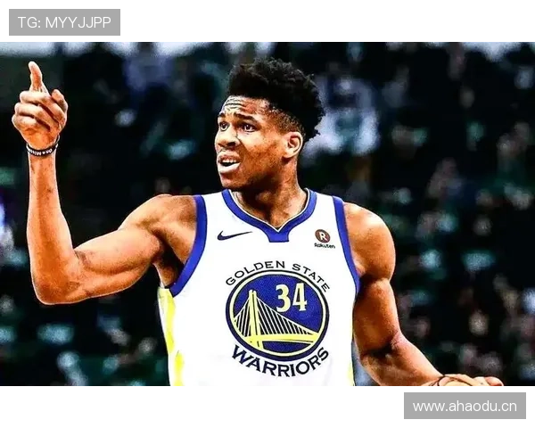 扬尼斯·阿德托昆博拎着塑料袋走出超市，那袋东西看着比我整月工资还阔绰